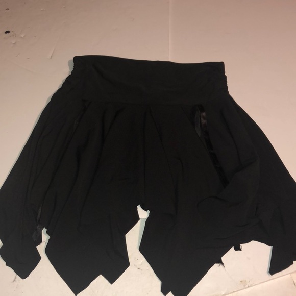 Skirt - Picture 3 of 4